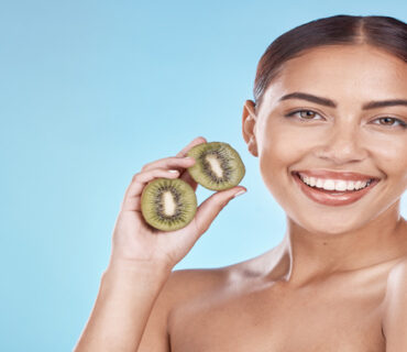 Os nutrientes e alimentos que ajudam a conquistar uma pele saudável